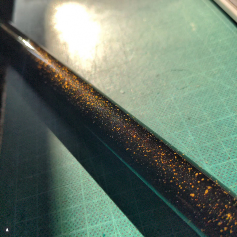 Tube ALPHA light 18x0.7 Black & GOLD